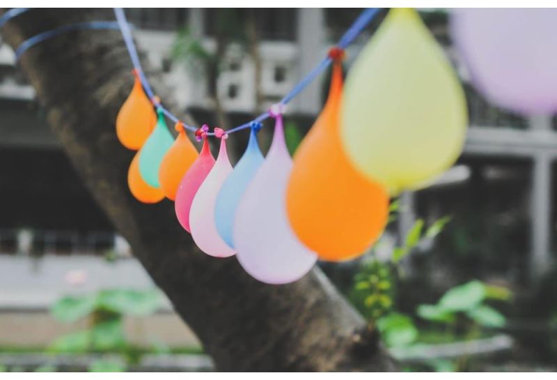 kid pool party decorations