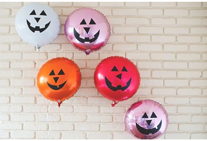 halloween balloon decor