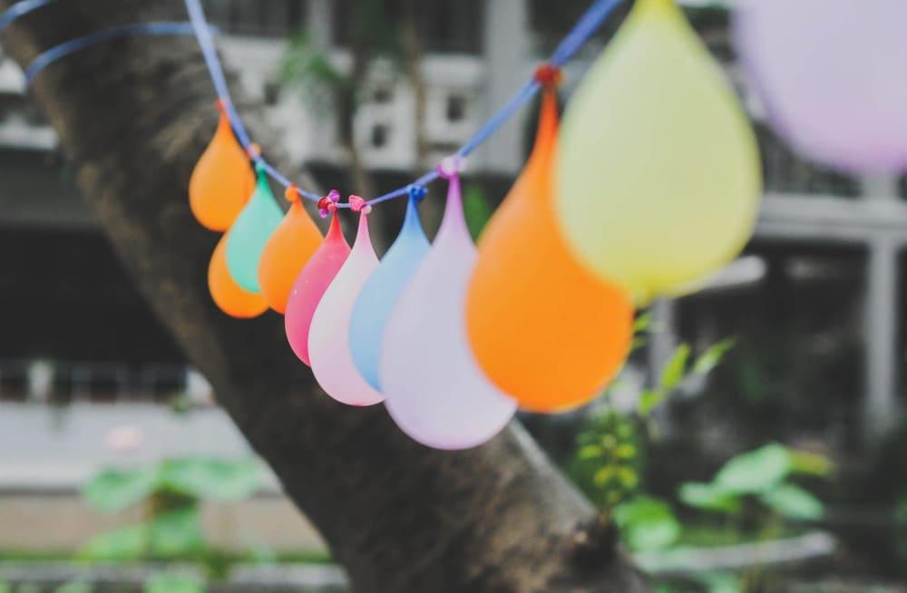 kid pool party decorations
