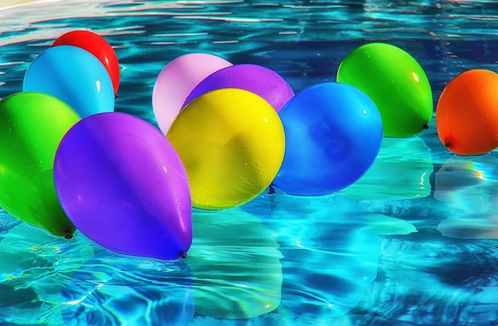 pool party balloons ideas