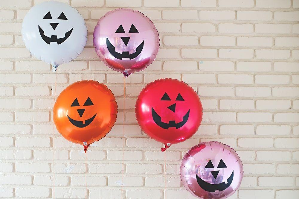 halloween balloon decor
